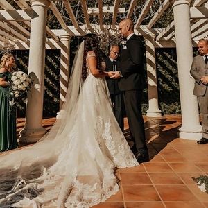 Meet your Posher, Dona